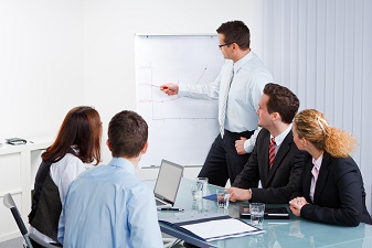 電子廠上班：累并鍛煉著，你能堅(jiān)持嗎？