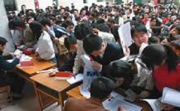 高薪誘惑？電子廠招聘信息的真假博弈！
